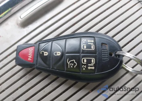 2012 Dodge Grand Caravan Sxt из США, поврежденный, VIN 2C4RDGCG8CR224270